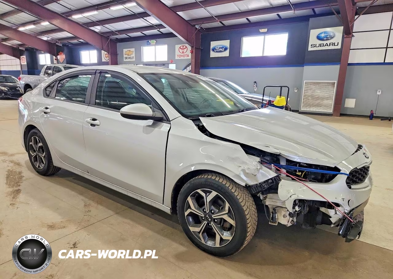 2019 Kia Forte Lxs VIN:3KPF24ADXKE006122 - 4