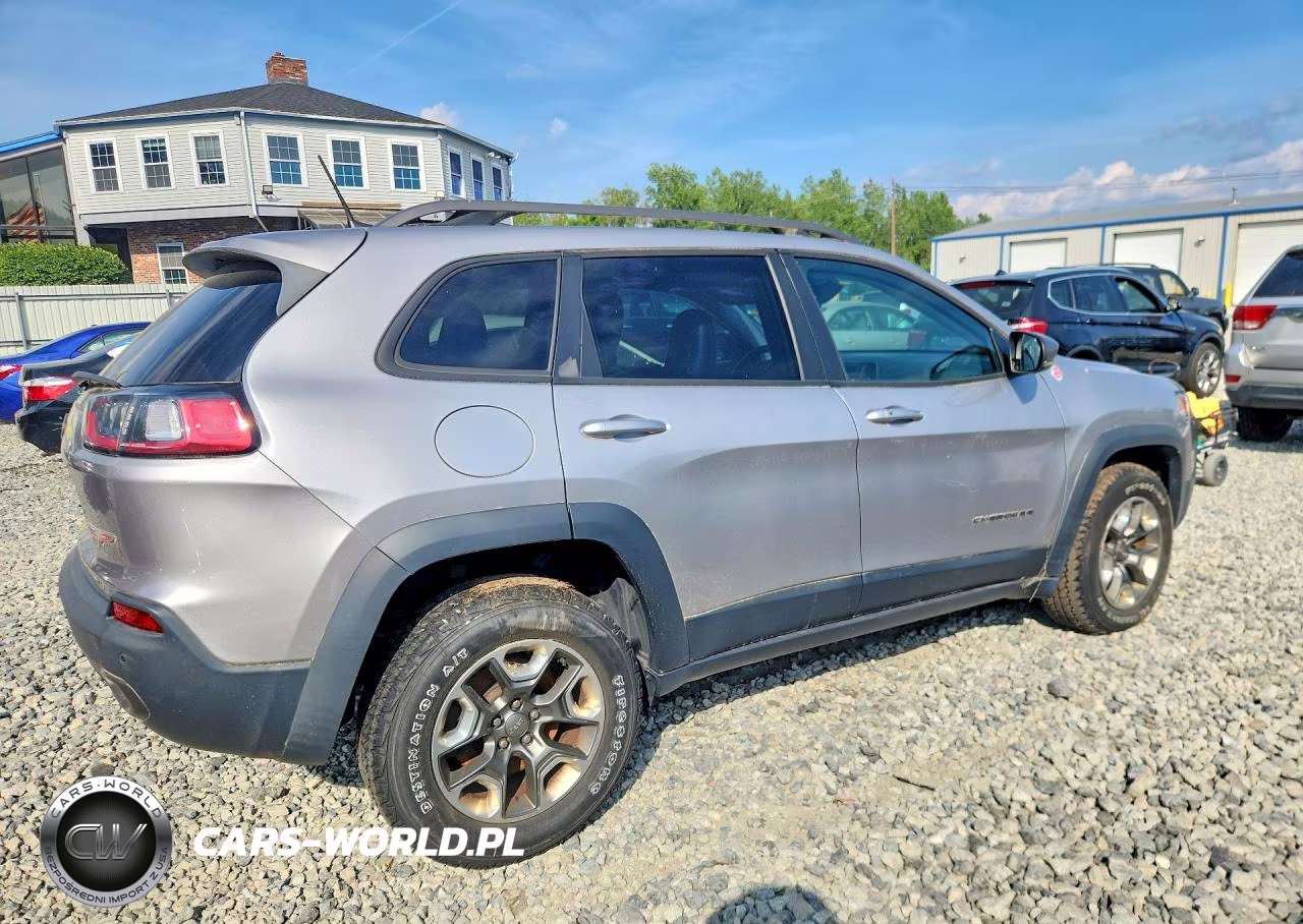 2019 Jeep Cherokee Trailhawk VIN:1C4PJMBX5KD153854 - 3