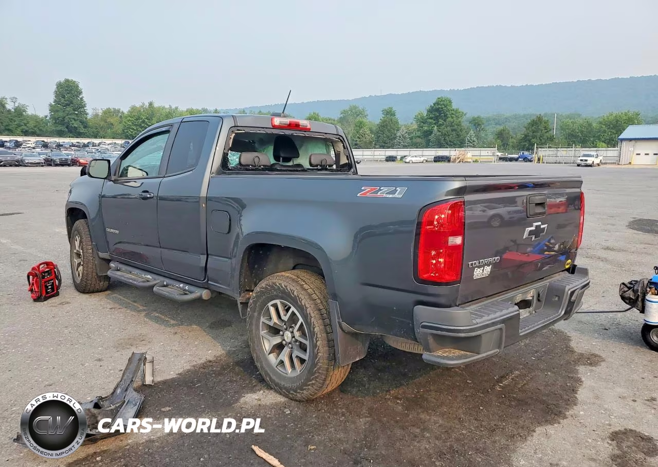 2015 Chevrolet Colorado Z71 VIN:1GCHTCE37F1192583 - 2