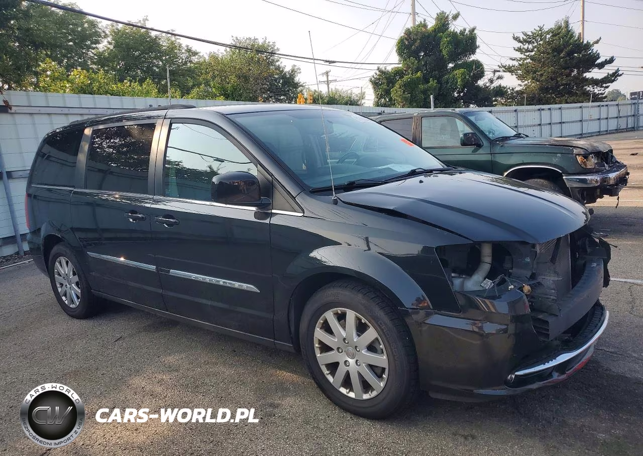 2016 Chrysler Town & Country Touring VIN:2C4RC1BG3GR113097 - 4