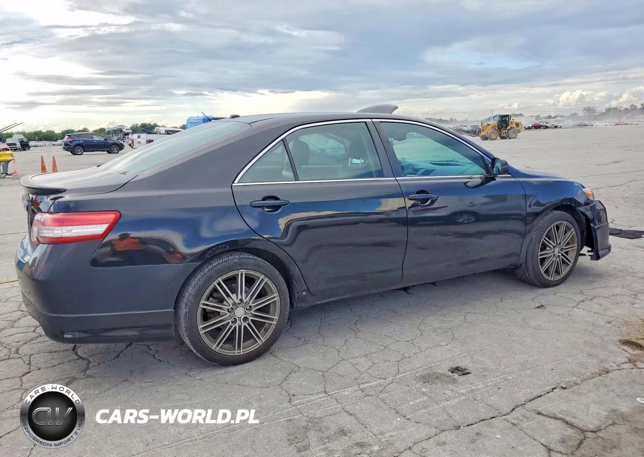 2010 Toyota Camry Se V6 VIN:4T1BK3EK2AU100444 - 3