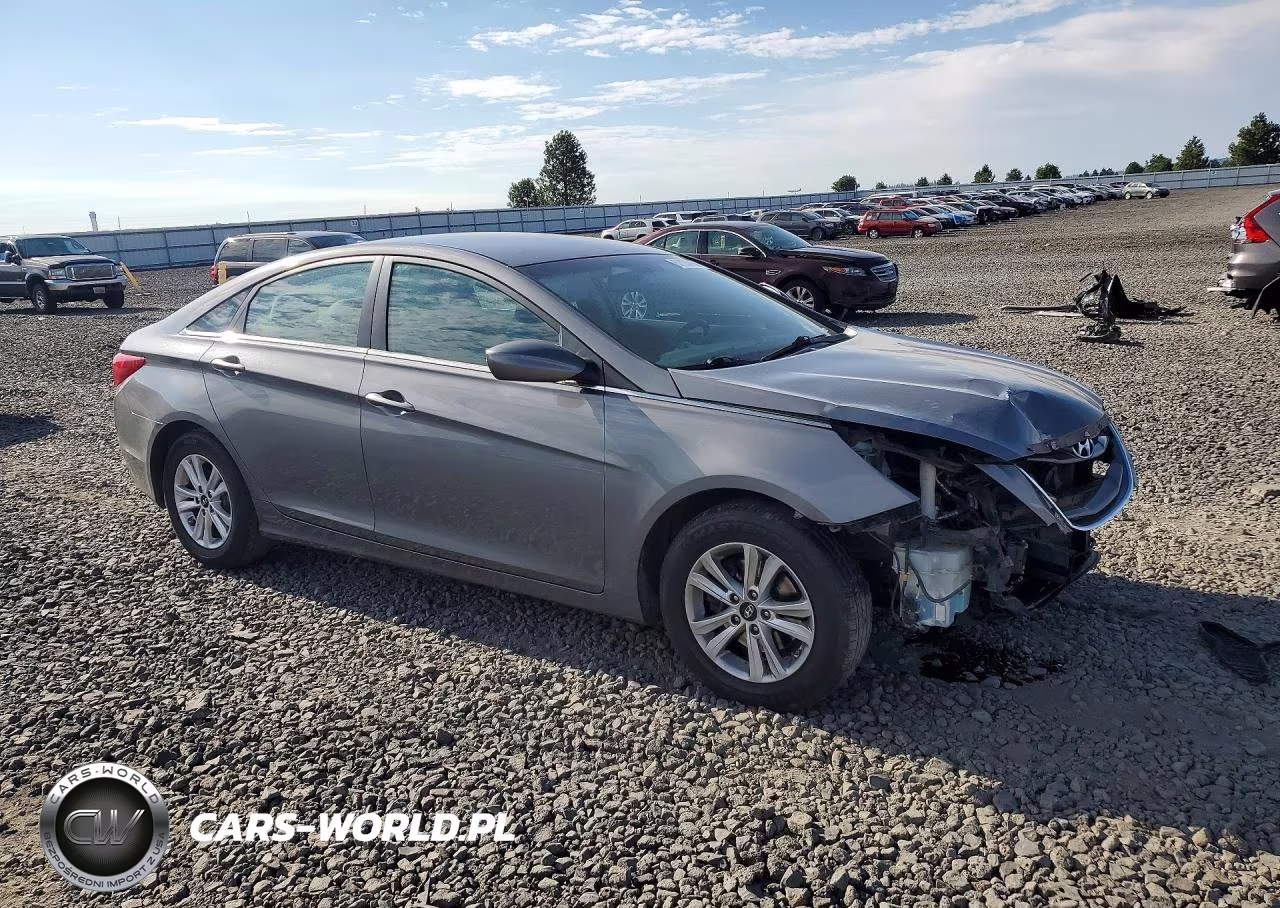 2013 Hyundai Sonata Gls VIN:5NPEB4AC7DH744624 - 4