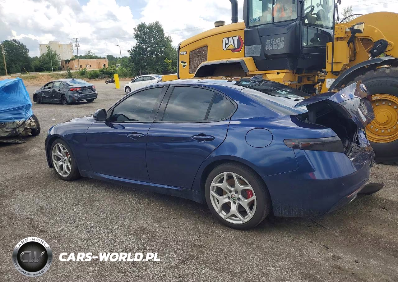 2018 Alfa Romeo Giulia Ti VIN:ZARFAECN0J7581056 - 2