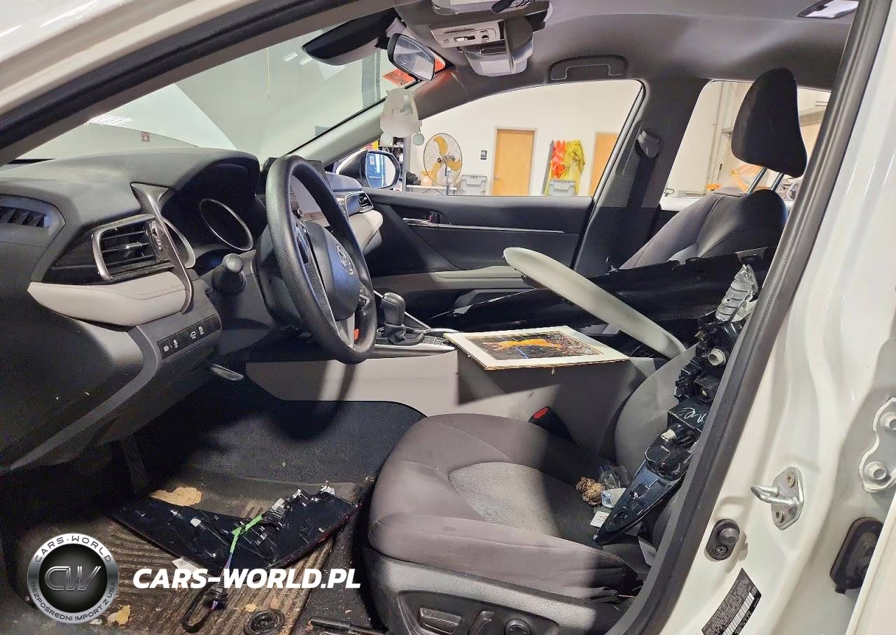 2024 Toyota Camry Le VIN:4T1C31AK8RU628674 - 7