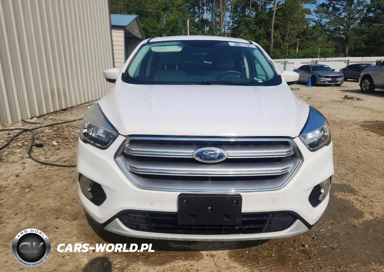 2017 Ford Escape Se VIN:1FMCU9GD8HUC52030 - 5
