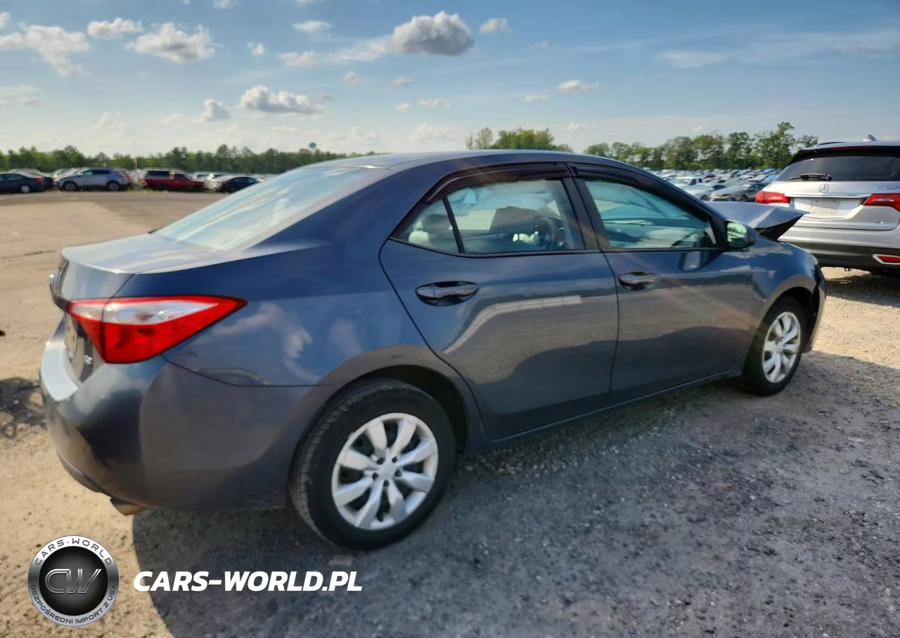 2015 Toyota Corolla Le VIN:2T1BURHE5FC407974 - 3