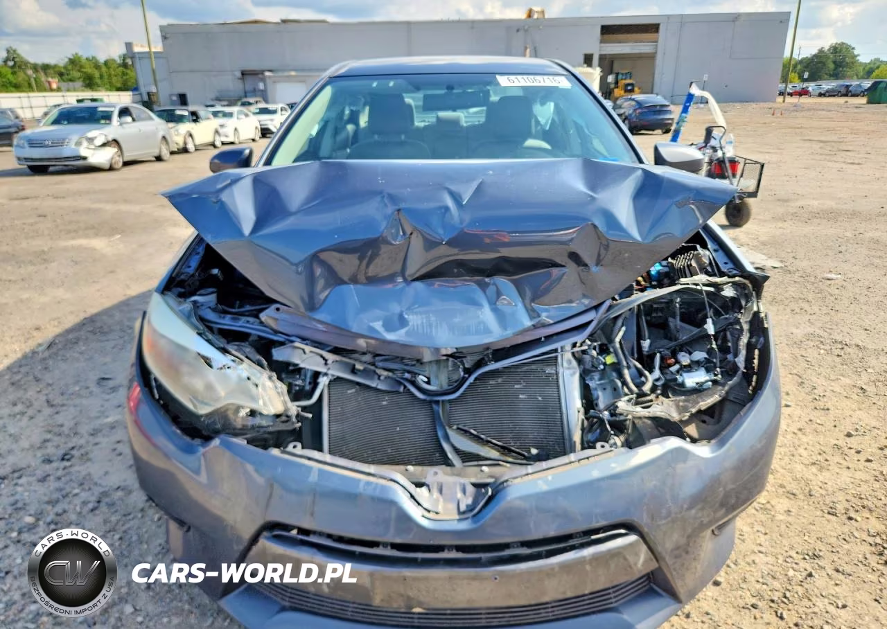2015 Toyota Corolla Le VIN:2T1BURHE5FC407974 - 5