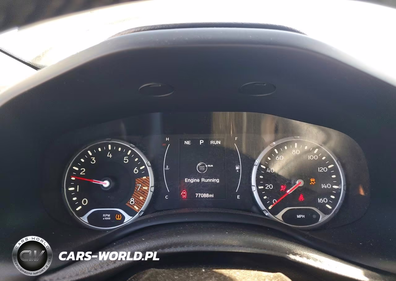 2020 Jeep Renegade Latitude VIN:ZACNJABB0LPL66964 - 9