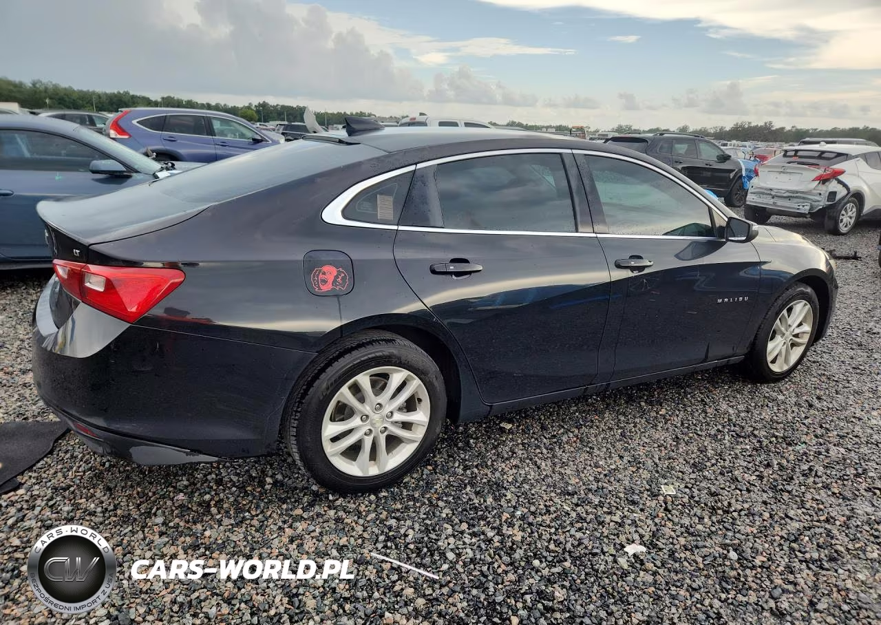 2018 Chevrolet Malibu Lt VIN:1G1ZD5ST8JF153782 - 3