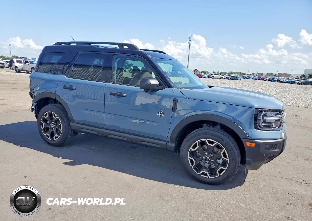 2026 Ford Bronco Sport Outer Banks VIN:3FMCR9CN3TRE23864 - 4