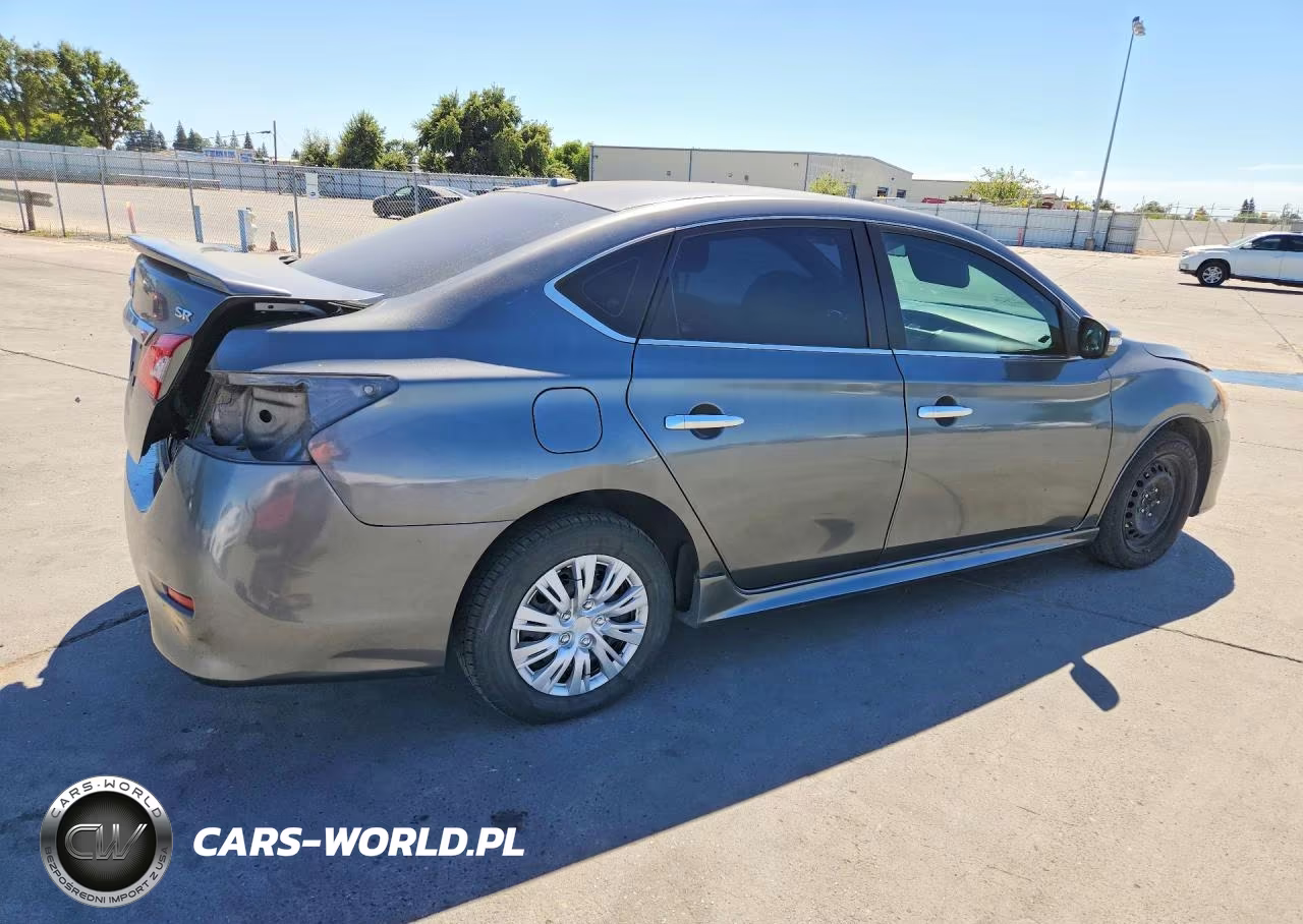 2015 Nissan Sentra Sr VIN:3N1AB7APXFY230973 - 3