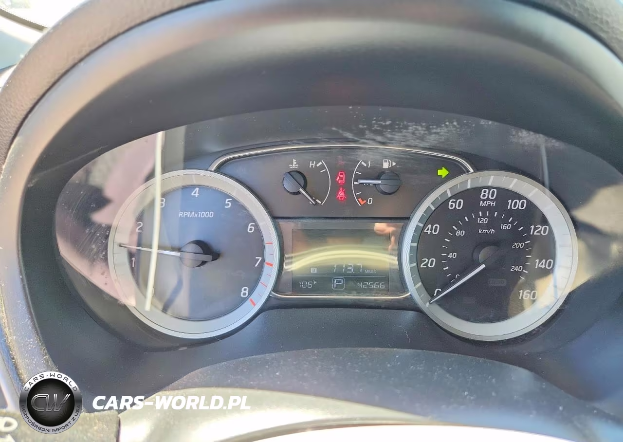 2015 Nissan Sentra Sr VIN:3N1AB7APXFY230973 - 9