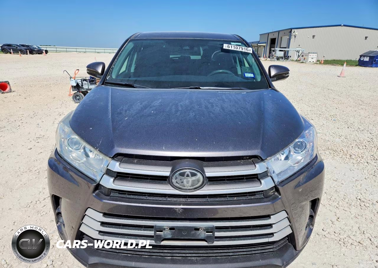 2019 Toyota Highlander Le VIN:5TDZZRFH0KS296281 - 5