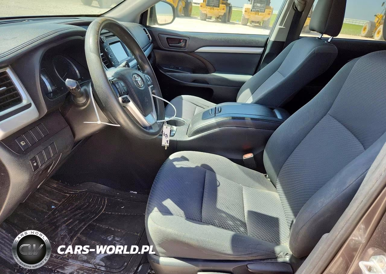 2019 Toyota Highlander Le VIN:5TDZZRFH0KS296281 - 7