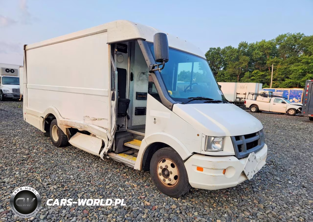 2017 Isuzu Reach Delivery Truck VIN:JALB4T178H7W00437 - 4
