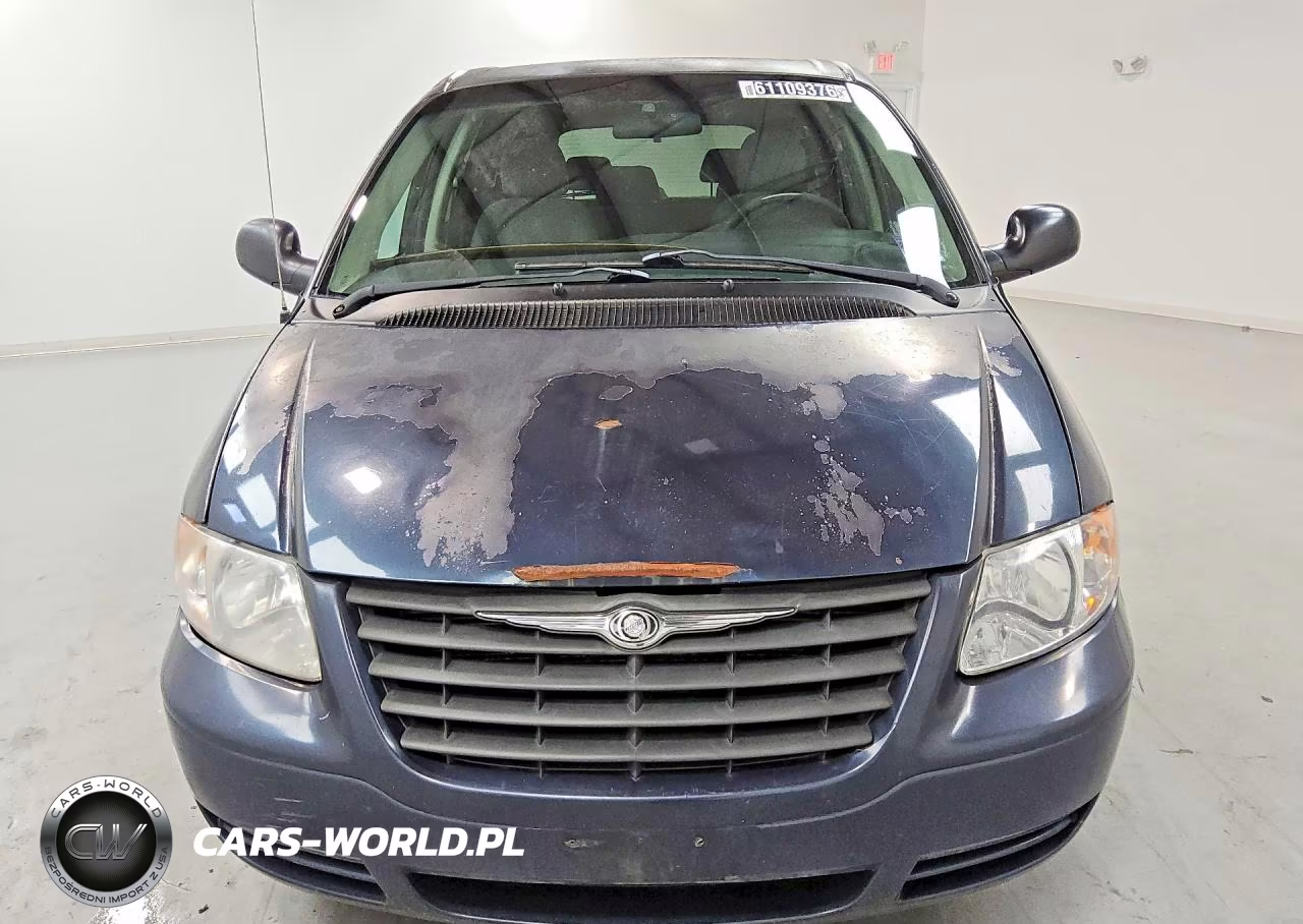 2006 Chrysler Town & Country VIN:1A4GP45R26B760527 - 5