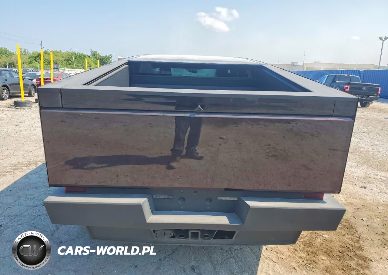 2024 Tesla Cybertruck VIN:7G2CEHED2RA052635 - 6