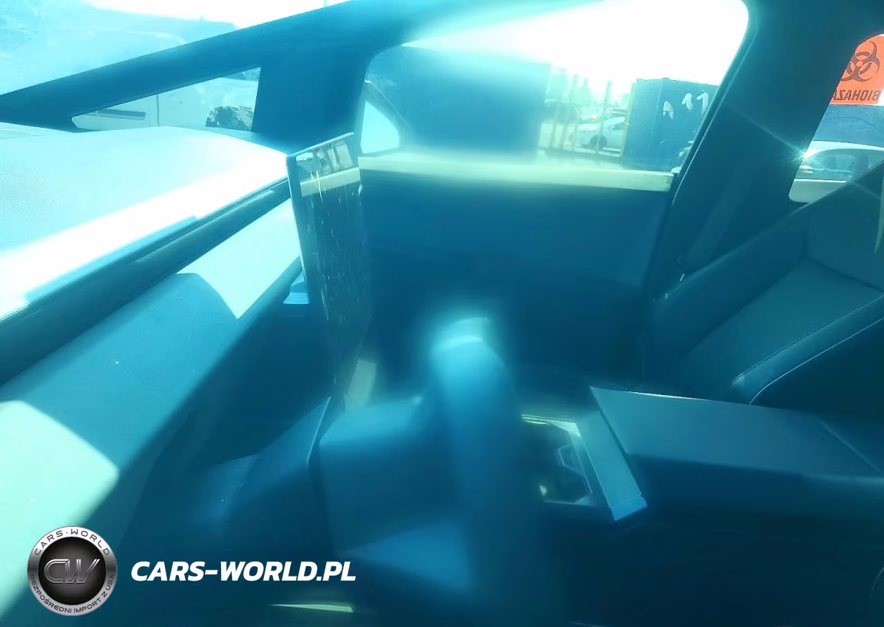 2024 Tesla Cybertruck VIN:7G2CEHED2RA052635 - 8