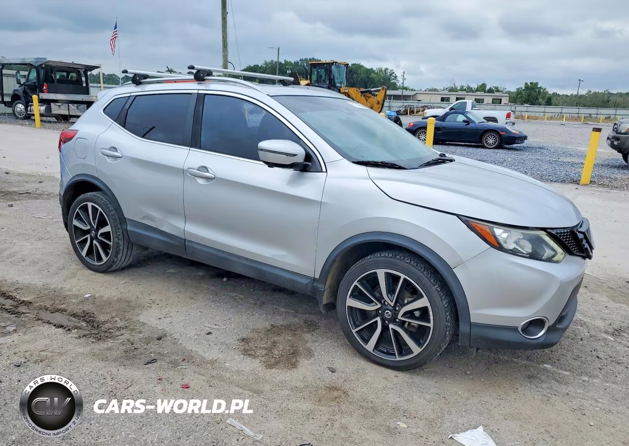 2018 Nissan Rogue Sport Sl VIN:JN1BJ1CP8JW195495 - 4