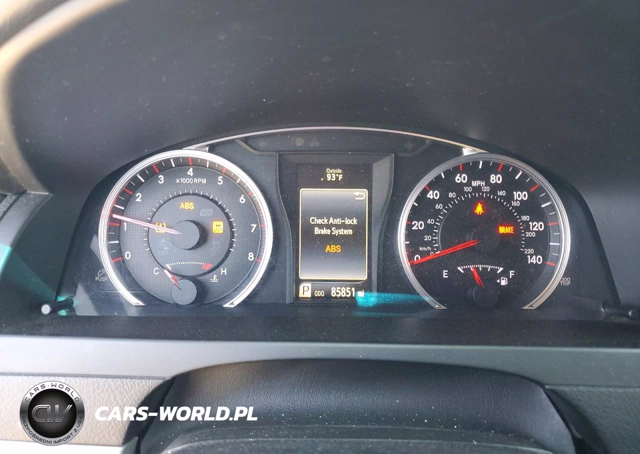 TOYOTA CAMRY LE VIN:4T1BF1FK5HU323126 - 9