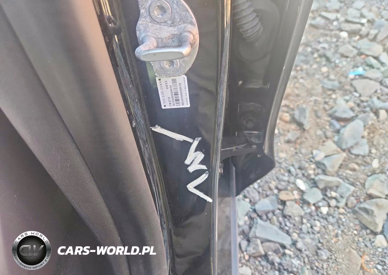 2021 Tesla Model Y VIN:5YJYGDEF2MF121638 - 12