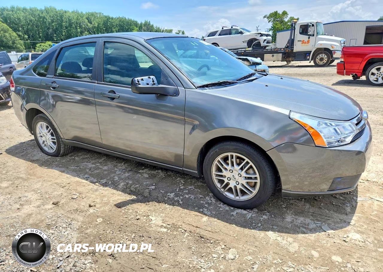 2009 Ford Focus Se VIN:1FAHP35N39W199064 - 4