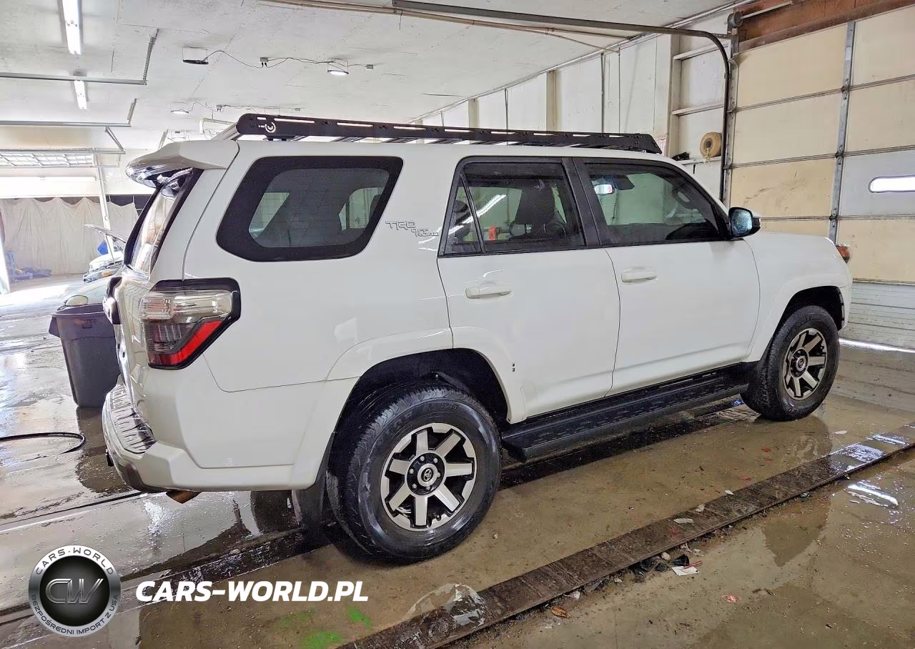 2020 Toyota 4Runner Trd Off-Road VIN:JTEBU5JR6L5805298 - 3