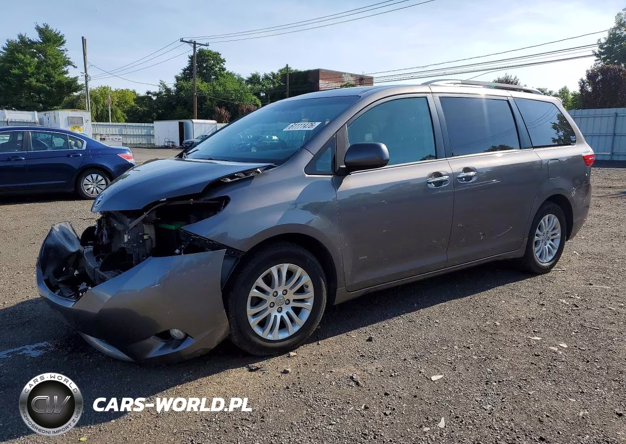 2017 Toyota Sienna Xle 8-Passenger