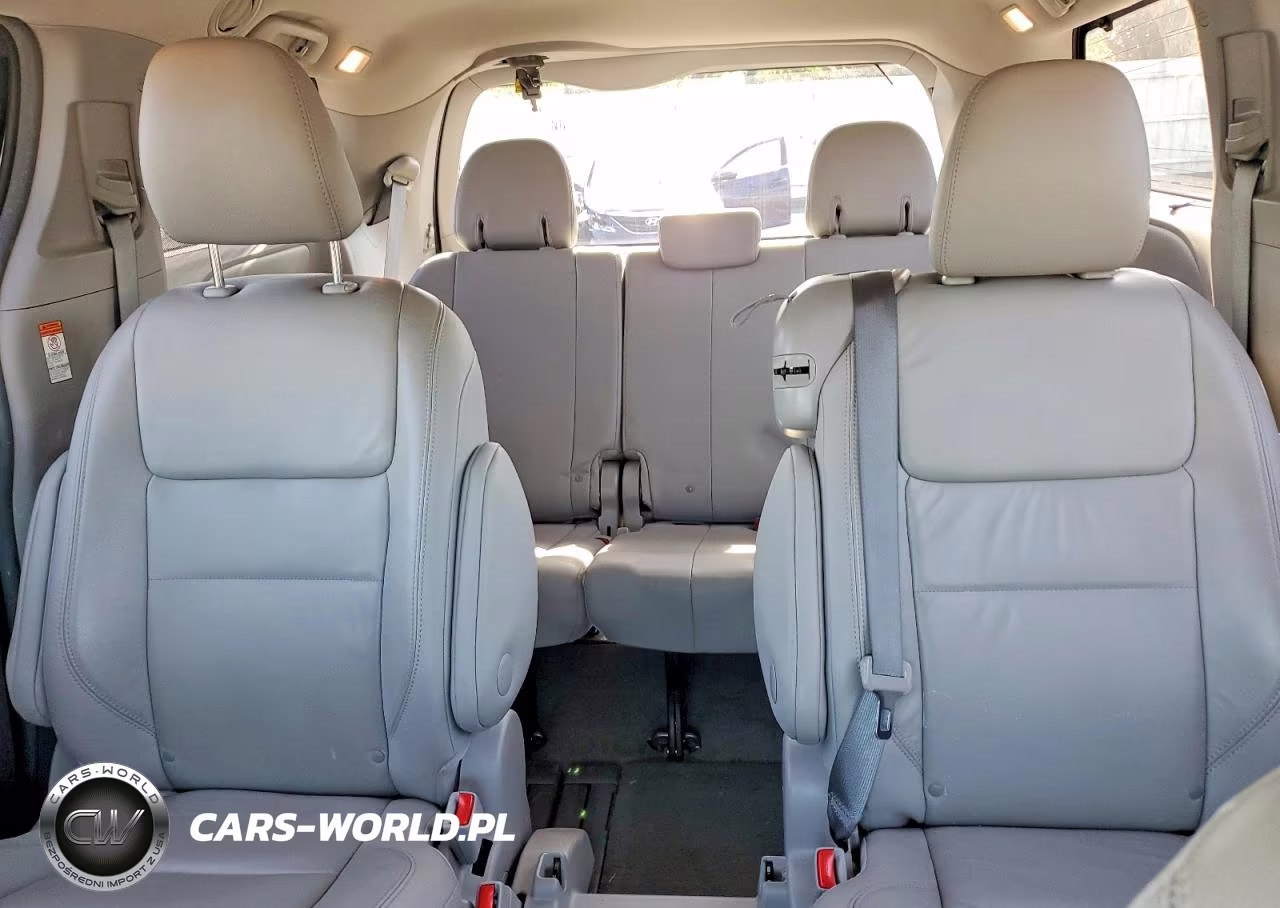 2017 Toyota Sienna Xle 8-Passenger VIN:5TDYZ3DC5HS813678 - 10