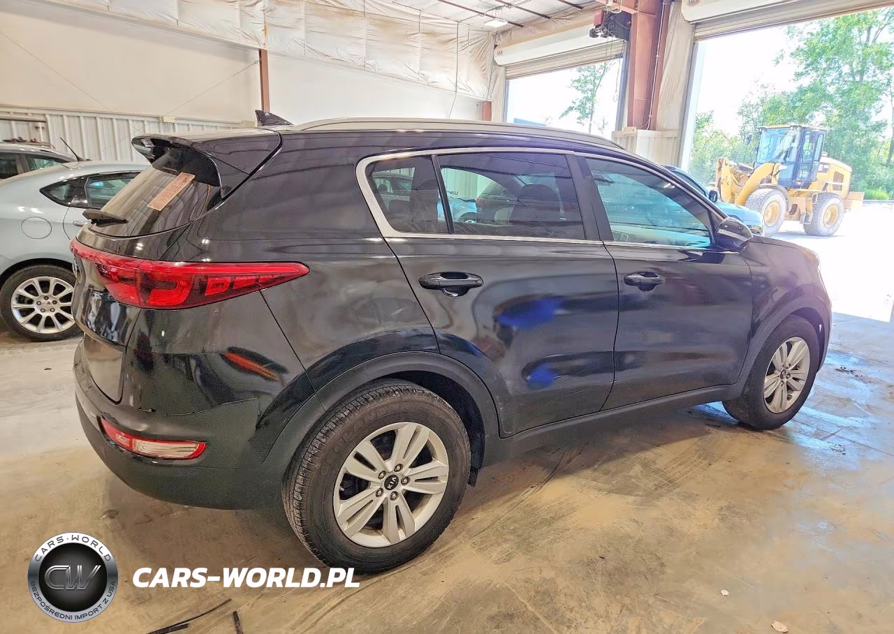 2018 Kia Sportage Lx VIN:KNDPM3AC0J7425241 - 3
