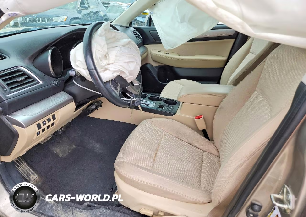 2017 Subaru Outback 2.5I Premium VIN:4S4BSACC1H3315264 - 7