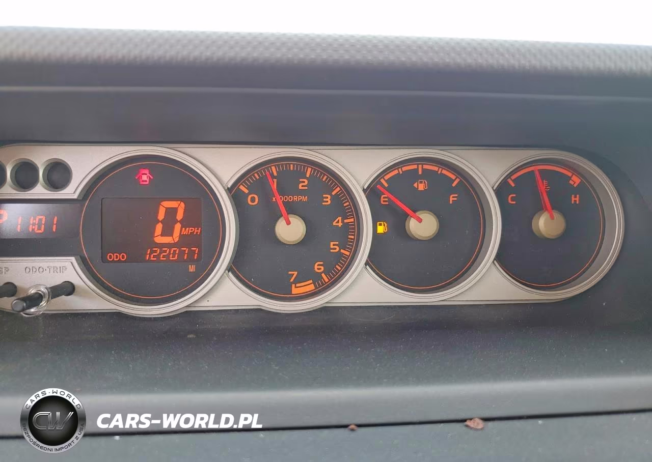2008 Toyota Scion Xb VIN:JTLKE50E081019385 - 9