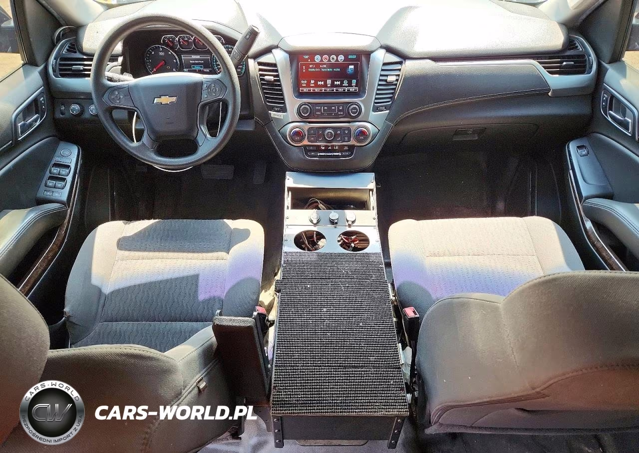 2018 Chevrolet Tahoe Police VIN:1GNSKDKC0JR240140 - 8
