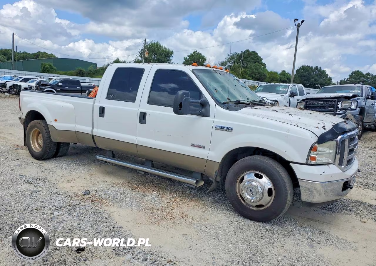 2005 Ford F350 Super Duty VIN:1FTWW32P65EA72707 - 4