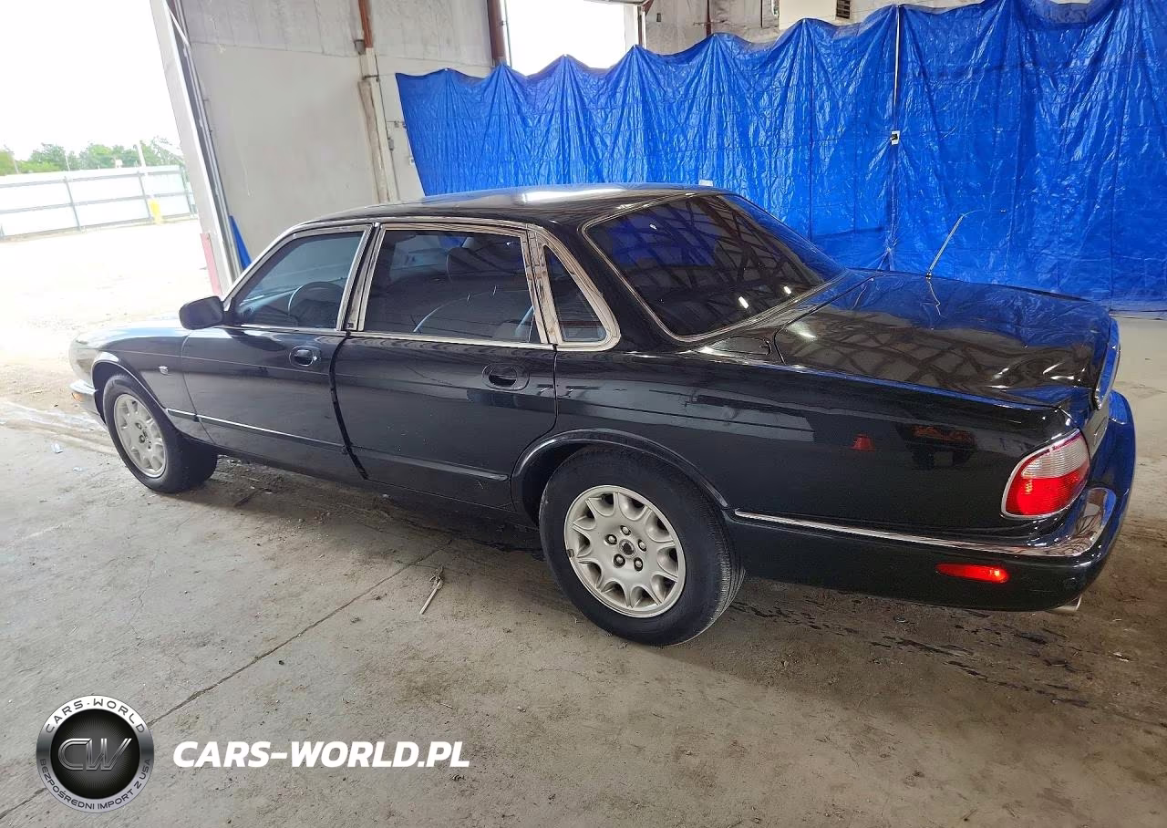 2003 Jaguar Xj8 VIN:SAJDA14C33LF52639 - 2
