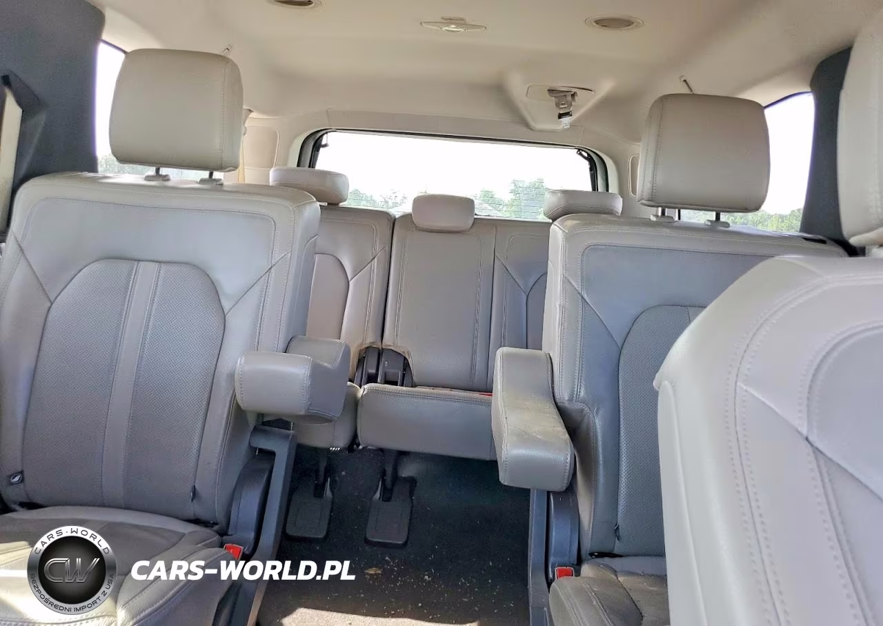 2019 Ford Expedition Max Limited VIN:1FMJK2AT2KEA09769 - 10