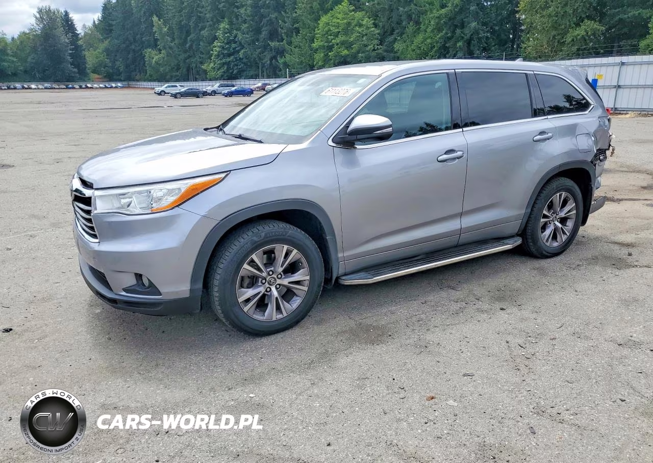 2016 Toyota Highlander Le Plus – zdjęcie 1 z 14