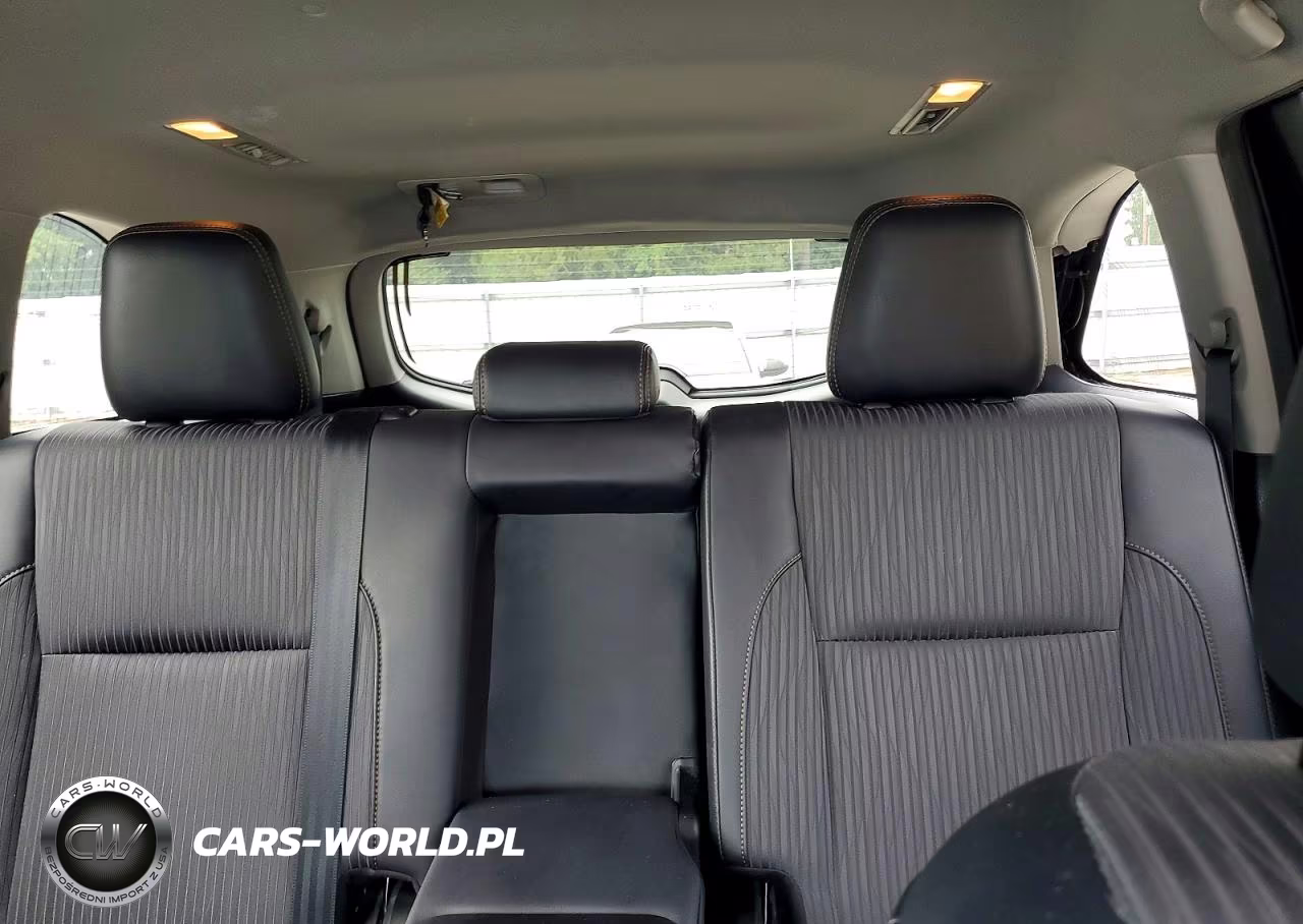 2016 Toyota Highlander Le Plus VIN:5TDBKRFH3GS299334 - 10