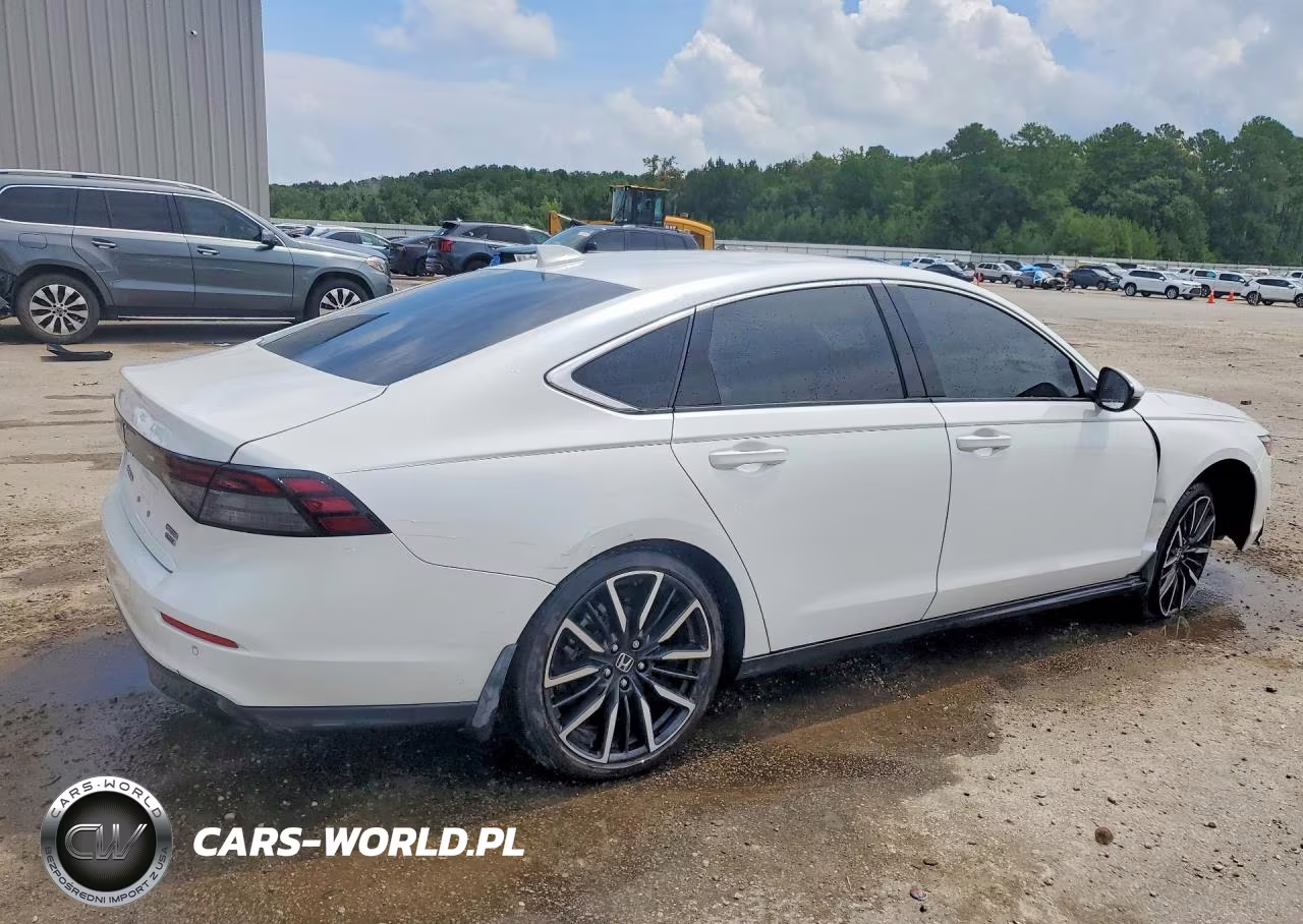 2025 Honda Accord Touring Hybrid VIN:1HGCY2F8XSA044181 - 3