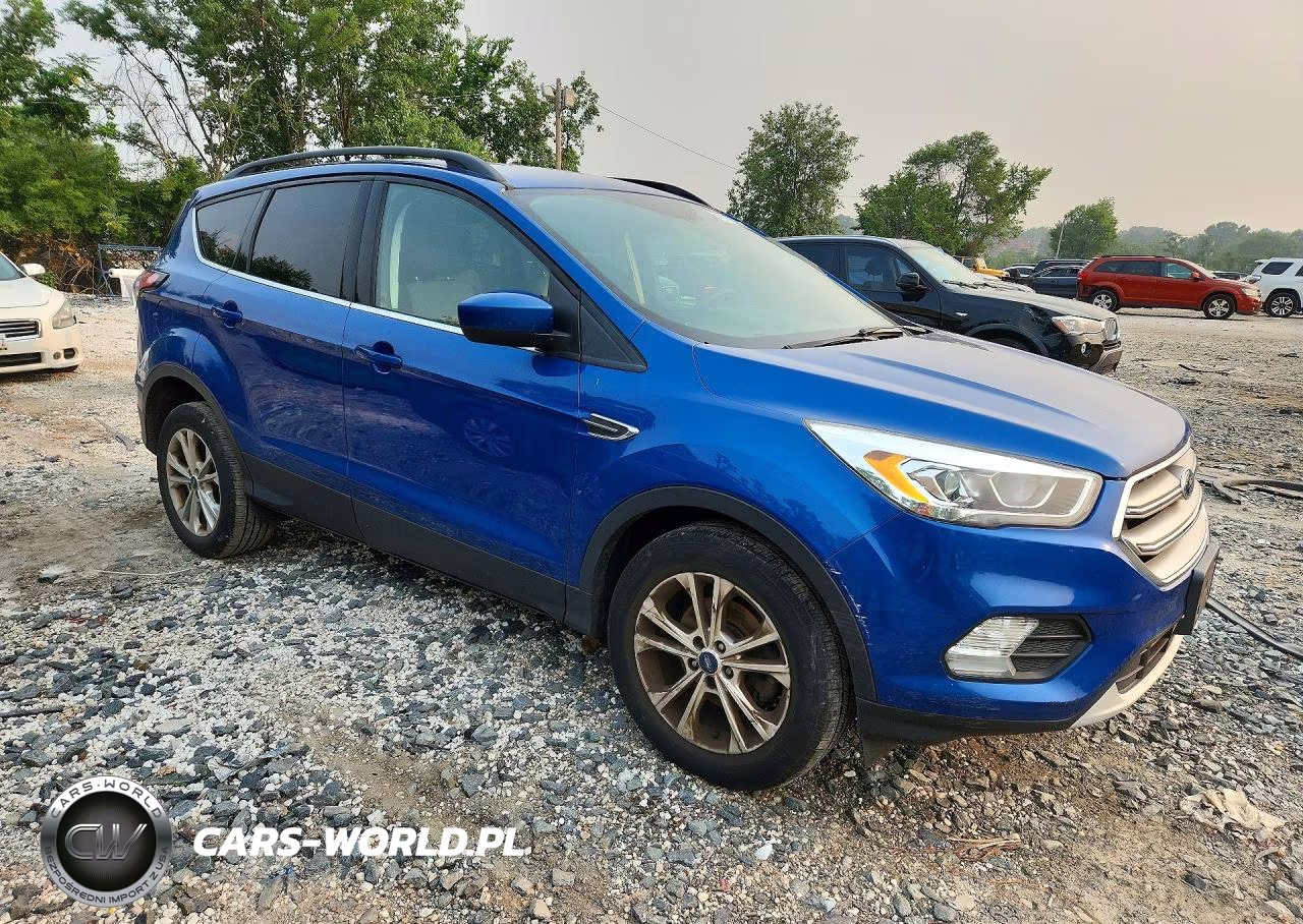2017 Ford Escape Se VIN:1FMCU0GD2HUE22250 - 4