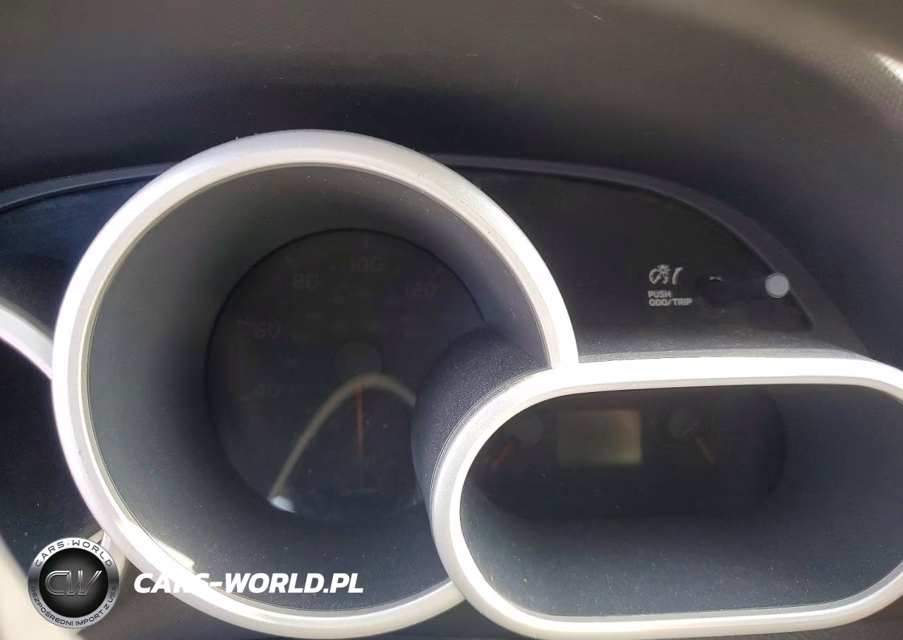 2010 Toyota Matrix Base VIN:2T1KU4EEXAC290585 - 9
