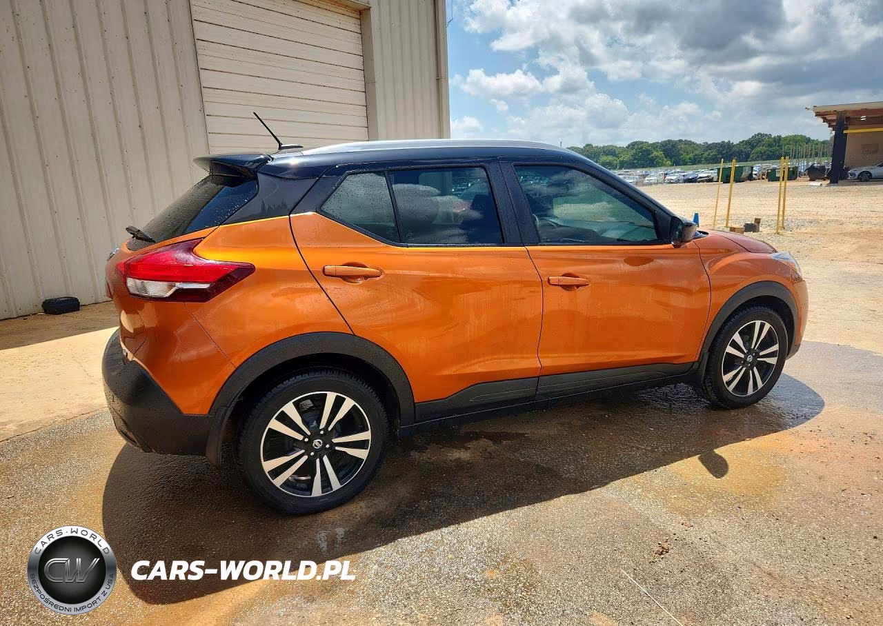 2018 Nissan Kicks Sv VIN:3N1CP5CU3JL528224 - 3