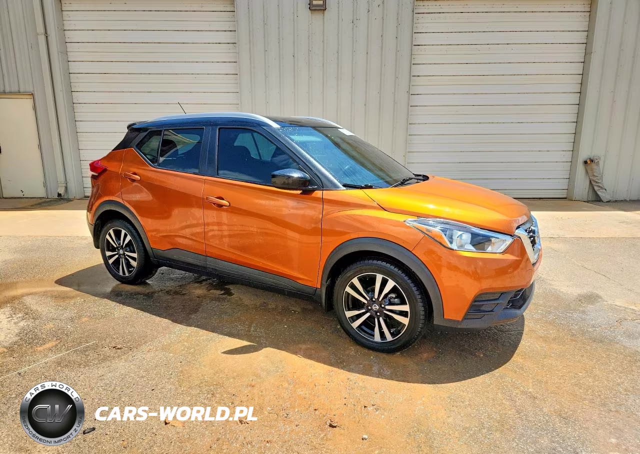2018 Nissan Kicks Sv VIN:3N1CP5CU3JL528224 - 4