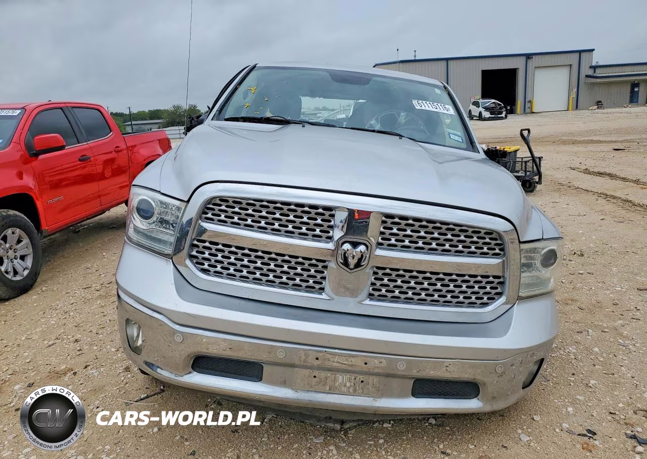 2014 Ram 1500 Laramie VIN:1C6RR6NM4ES370396 - 5