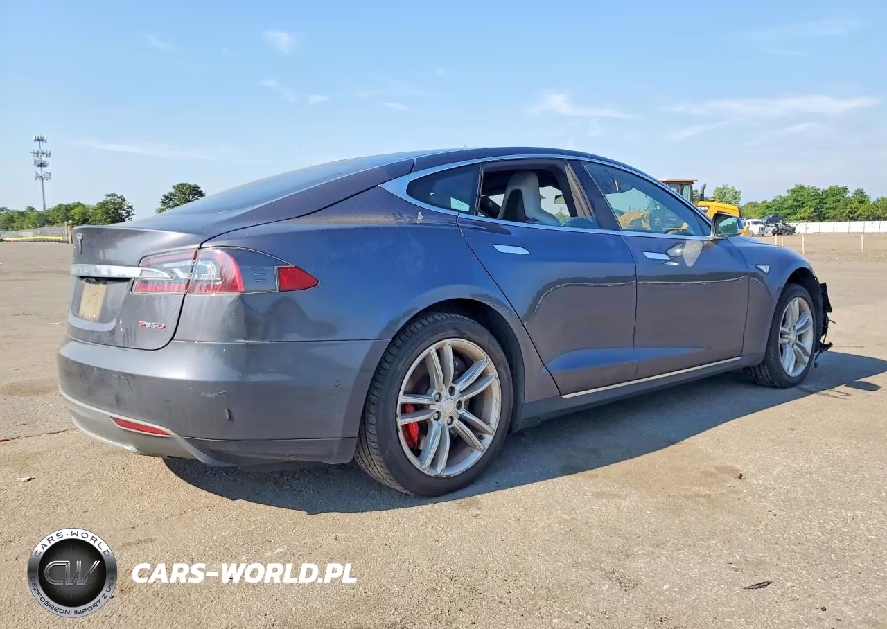 2014 Tesla Model S VIN:5YJSA1H29EFP65282 - 3