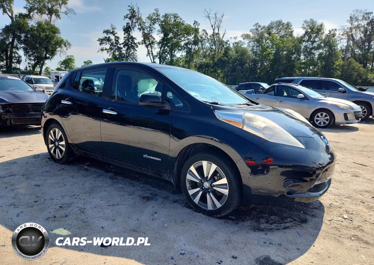 2015 Nissan Leaf S VIN:1N4AZ0CPXFC330826 - 4