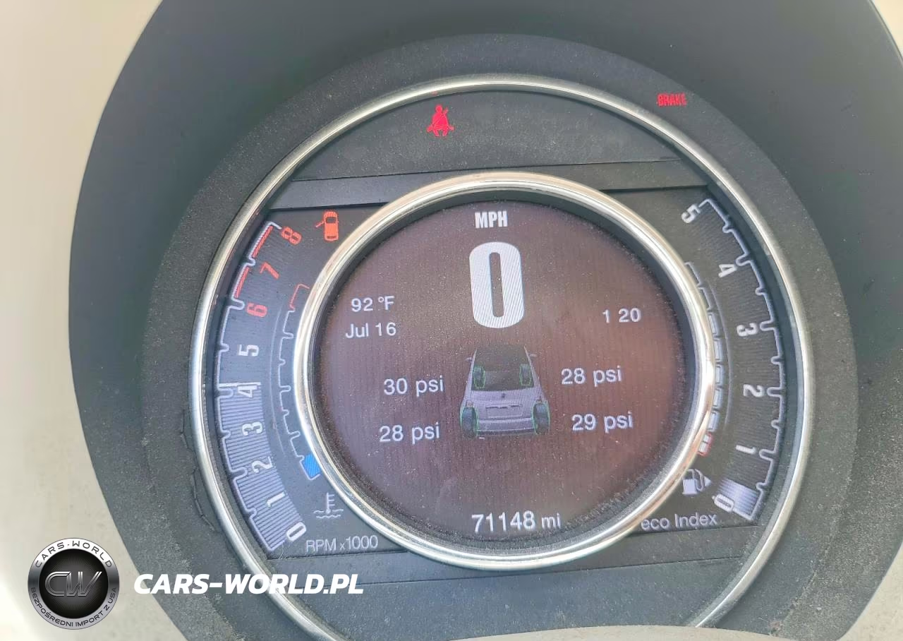 2015 Fiat 500 Pop VIN:3C3CFFDR5FT640681 - 9