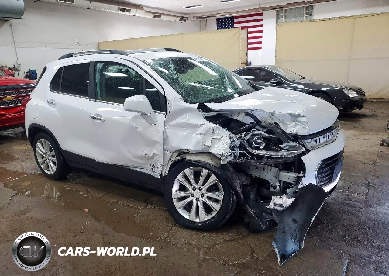 2020 Chevrolet Trax Premier VIN:3GNCJRSB1LL126637 - 4