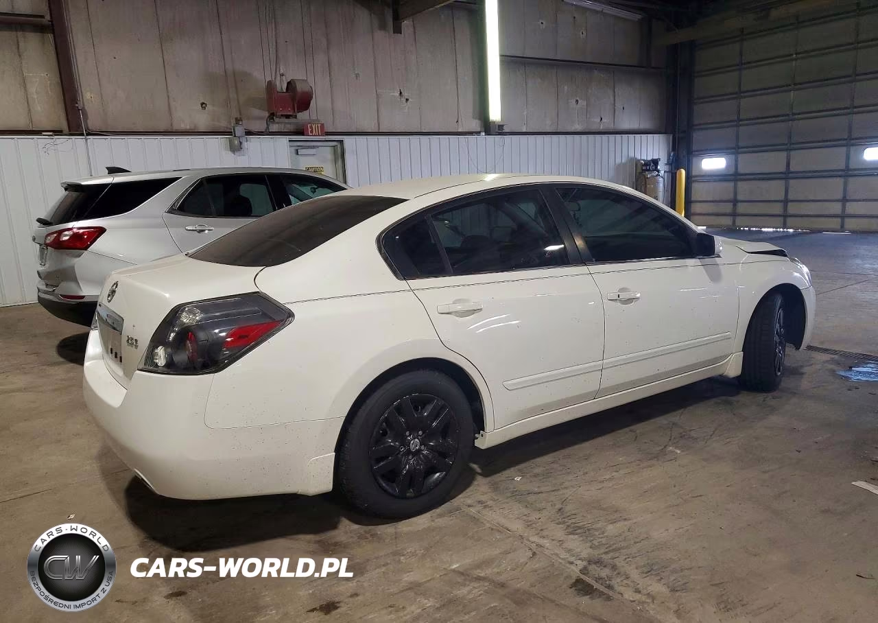 2011 Nissan Altima Base-S VIN:1N4AL2AP4BN516487 - 3