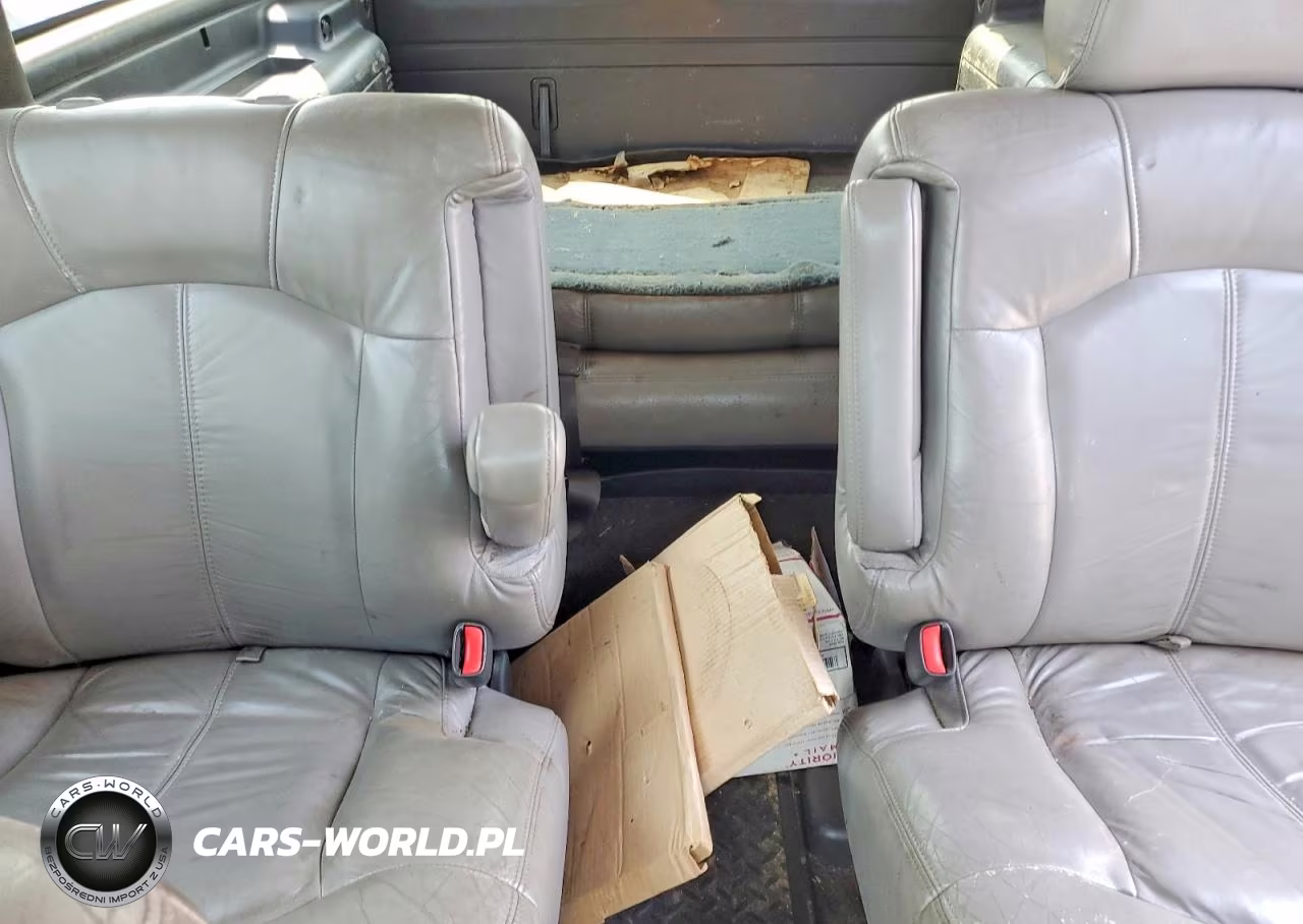 2001 Chevrolet Suburban K2500 VIN:3GNGK26U31G162661 - 10